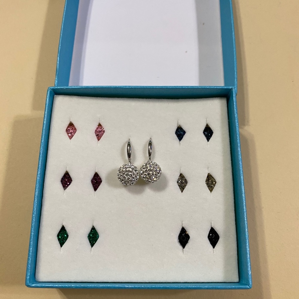 Earrings.